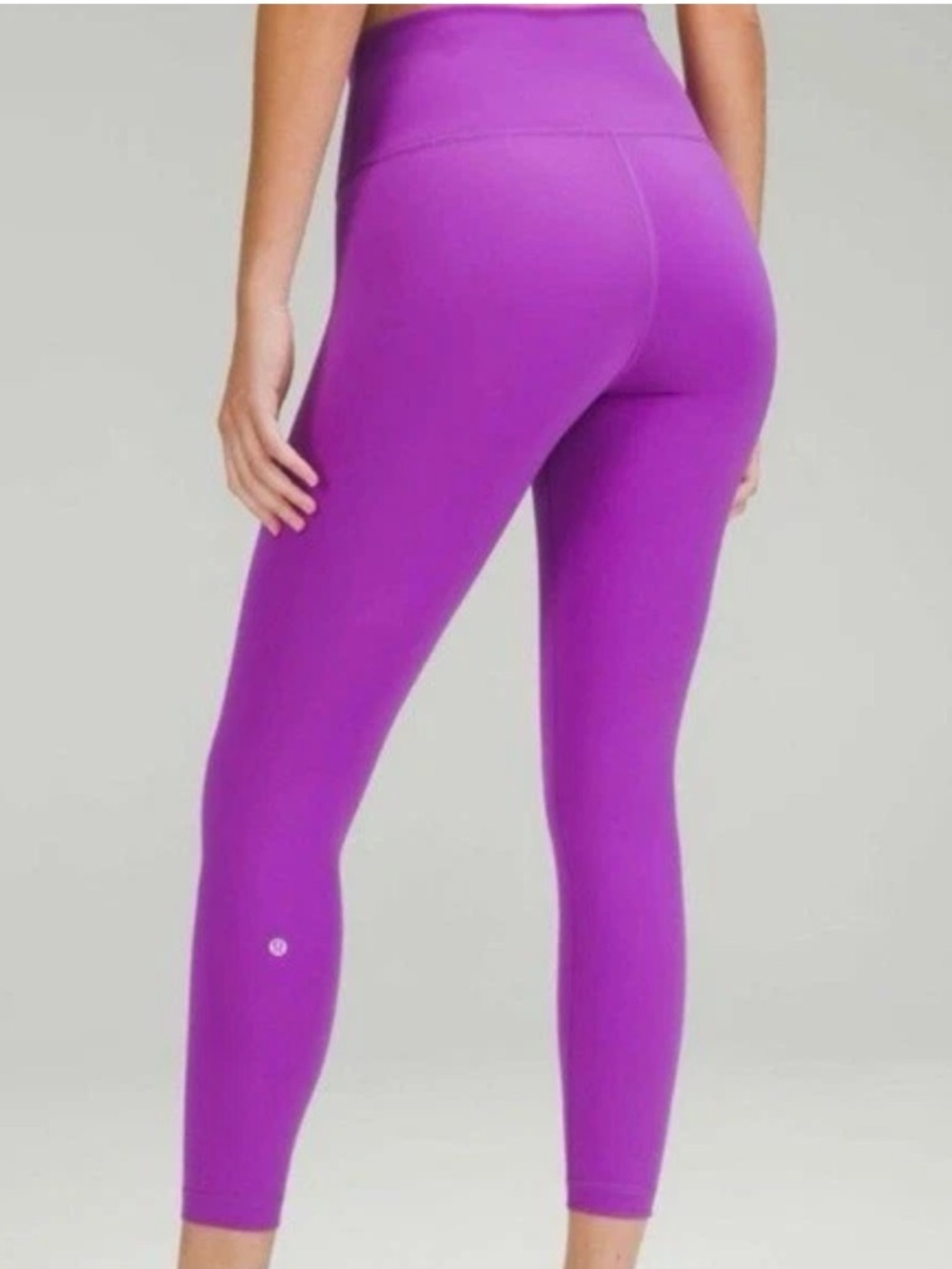 Lululemon zone in tight cropped compression leggings Violet purple Size 4